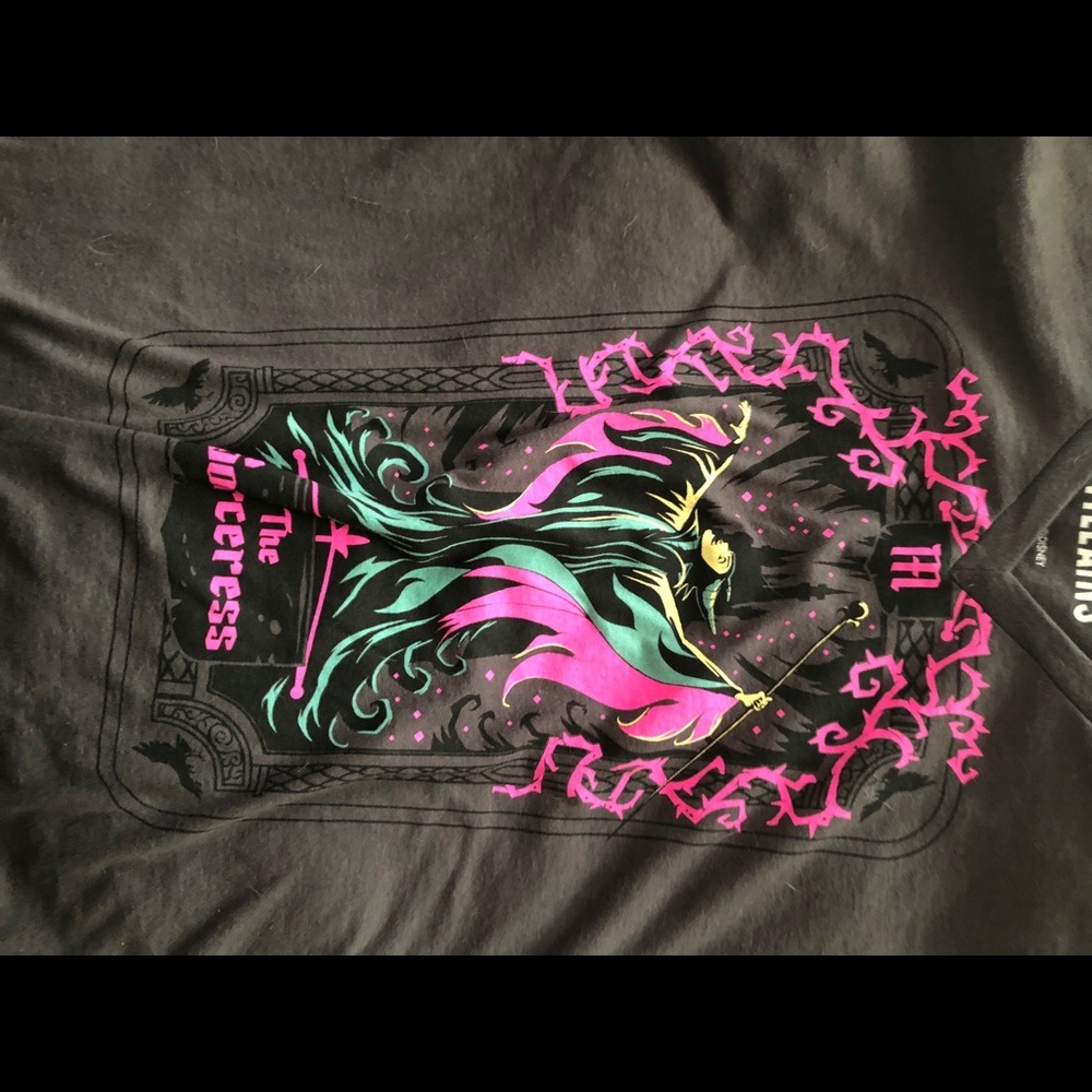 Torrid Disney Villains T-shirt EUC